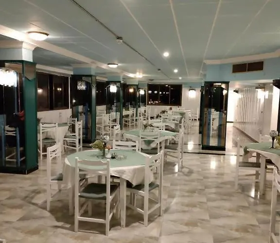 Salvatore With Breakfast-sea View